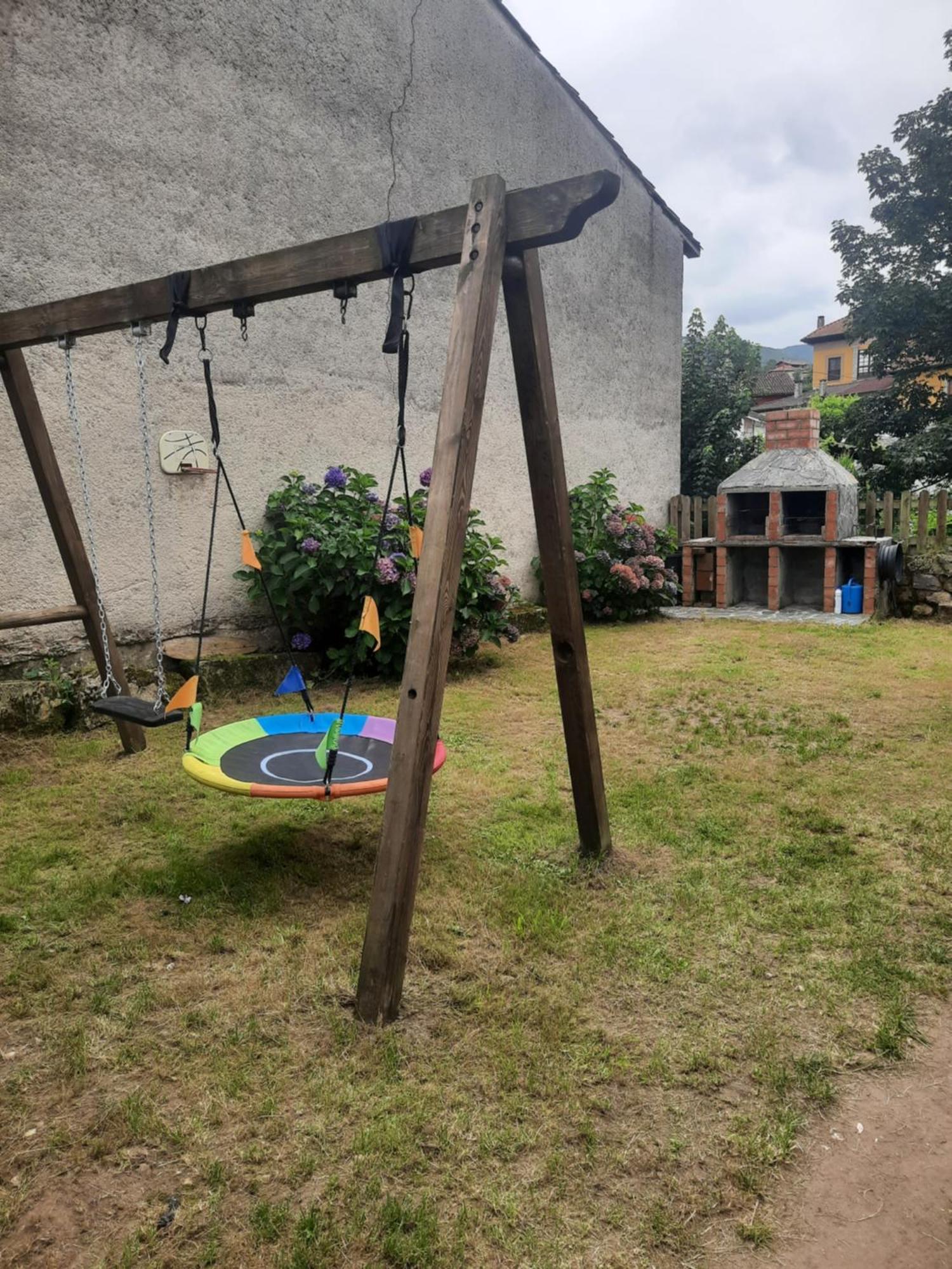 Apartamentos Rurales La Candaliega Кангас-де-Оніс Екстер'єр фото